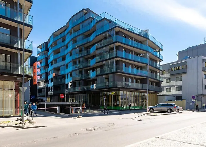 Center With Free Parking And Sauna דירה *